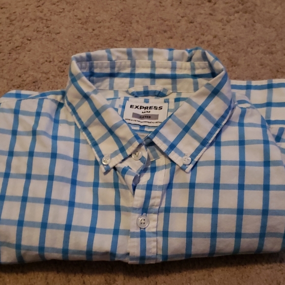 Long sleeve buttoned down shirt - Picture 2 of 2